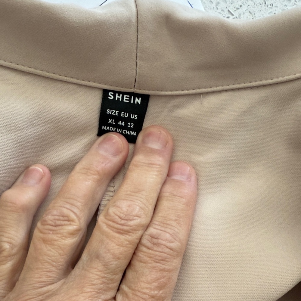 SHEIN Beige Ruched Sleeve Blazer - Picture 6 of 6